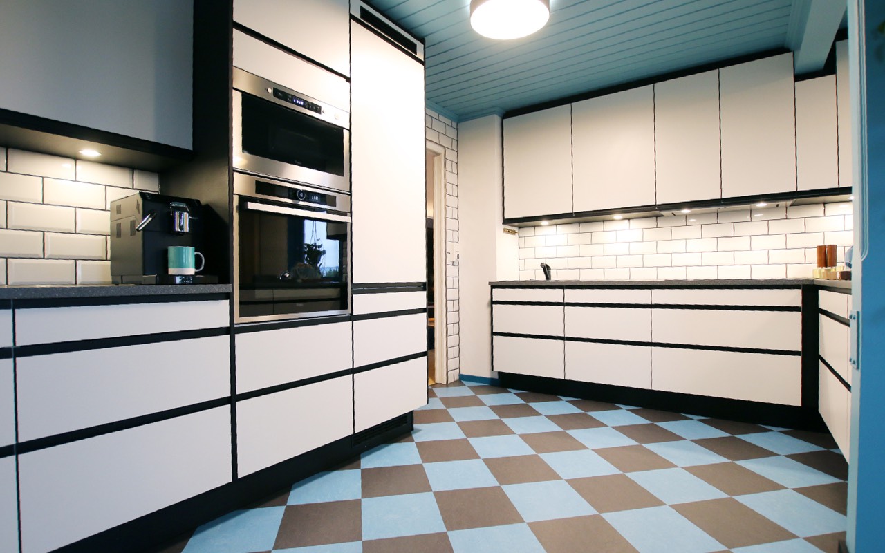 Plassen er utnyttet på en god måte, med en planløsning som gjør at det er lett å bruke rommet.